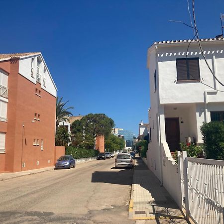Chalet Adosado En Urbanizacion Con Precioso Jardin Dénia Exterior foto